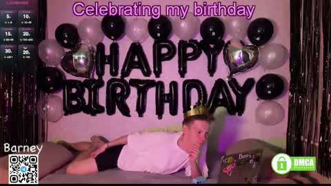 Snapshot of barney_kevin chatting on September 12, 10:37 am Fansly Barney and Kevin T online show from September 12, 10:37 am