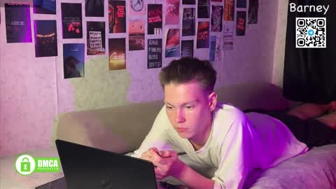 Snapshot of barney_kevin chatting on September 24, 6:11 pm Fansly Barney and Kevin T online show from September 24, 6:11 pm