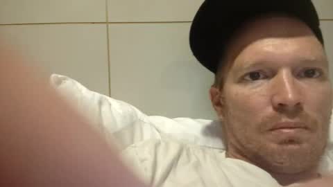 barniemay1 online show from July 28, 6:42 am