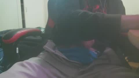 Snapshot of baronminuit69 chatting on November 16, 10:32 am baronminuit69 online show from November 16, 10:32 am