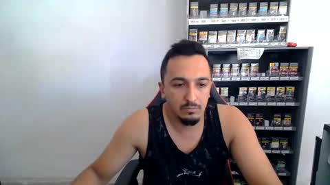 Snapshot of baros741 chatting on July 19, 10:52 am baros741 online show from July 19, 10:52 am