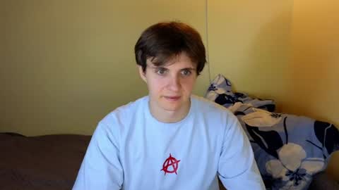 Snapshot of barrett_terrs chatting on July 23, 7:01 pm Barr online show from July 23, 7:01 pm