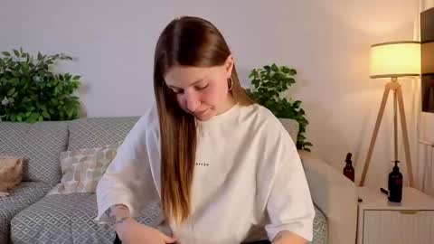 Elise online show from November 30, 1:09 am