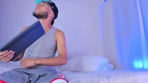 Bruce  online show from January 6, 5:41 am