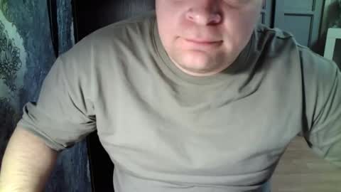 basi_look online show from February 20, 6:50 am