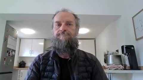 basiccamguy online show from June 18, 11:14 am