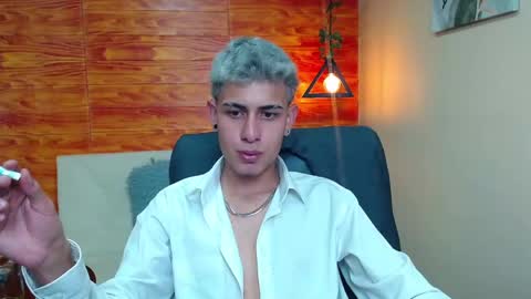 Bastian online show from December 18, 3:04 am