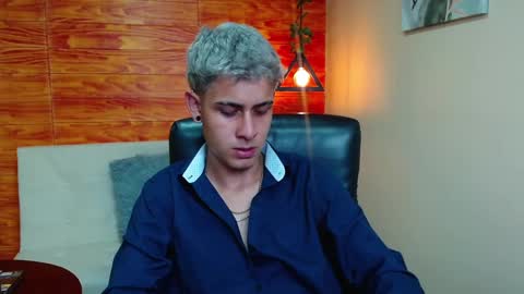 Bastian online show from December 19, 1:18 am