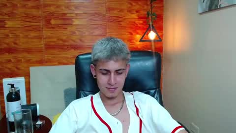 Bastian online show from December 20, 7:44 am