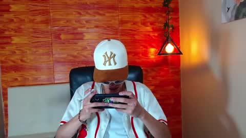 Bastian online show from February 20, 5:44 am