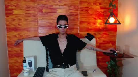 Bastian online show from March 12, 3:02 am