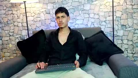 Bastian online show from November 16, 3:56 am