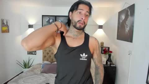 bastian_jones1 online show from November 6, 5:58 pm