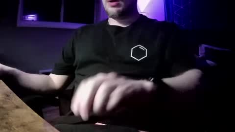 Snapshot of batman024 chatting on February 6, 5:14 am TreeKing online show from February 6, 5:14 am