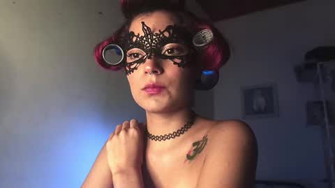 Snapshot of batmansfavoritewife chatting on April 18, 6:50 am Your always sexy Harley online show from April 18, 6:50 am