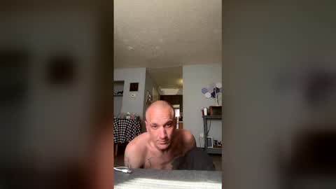 Snapshot of battlewolfxx chatting on April 17, 7:39 pm battlewolfxx online show from April 17, 7:39 pm