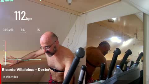 Snapshot of bazzz_8 chatting on May 4, 5:53 pm bazzz_8 online show from May 4, 5:53 pm
