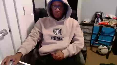 Snapshot of bbc_elrey chatting on March 18, 11:30 pm Racks online show from March 18, 11:30 pm