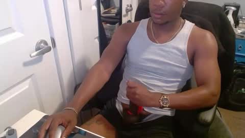 Snapshot of bbc_elrey chatting on May 20, 9:43 pm Racks online show from May 20, 9:43 pm