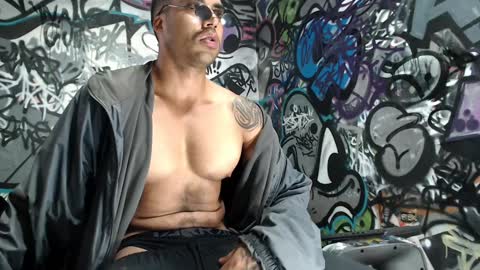 Justin online show from January 7, 8:21 pm