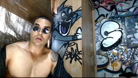 Justin online show from February 26, 9:03 pm