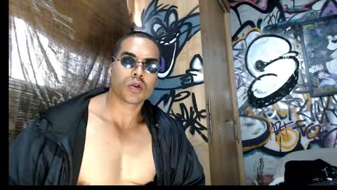 Justin online show from March 7, 3:09 pm