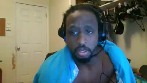 rocker n queen online show from December 11, 5:59 pm