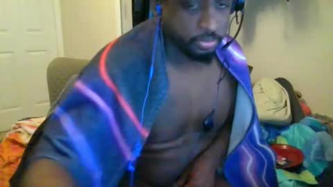 rocker n queen online show from December 18, 6:03 pm