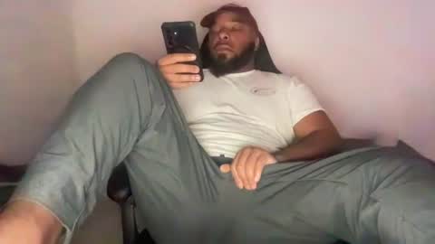 Zaddy online show from August 4, 10:29 am