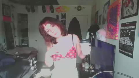 Snapshot of bbd0lly chatting on October 31, 6:53 pm bbd0lly online show from October 31, 6:53 pm