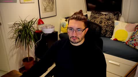 Snapshot of bbking1980 chatting on December 1, 5:35 pm CallMeDaddy online show from December 1, 5:35 pm