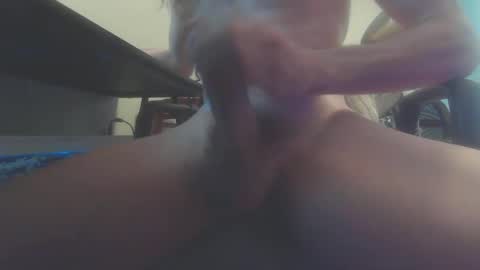 Snapshot of bboneusa chatting on December 27, 12:18 am bboneusa online show from December 27, 12:18 am