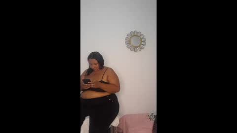 Snapshot of bbw_cindy11 chatting on June 7, 9:07 pm Cindy online show from June 7, 9:07 pm