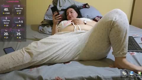 Emma online show from February 22, 8:42 pm