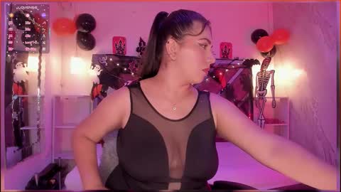 Snapshot of bbwcloe chatting on October 23, 4:34 am Cloe online show from October 23, 4:34 am