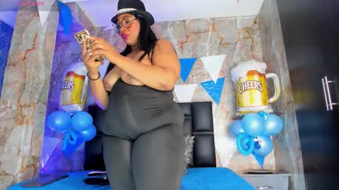 Bbwlatina01 online show from September 29, 1:38 pm