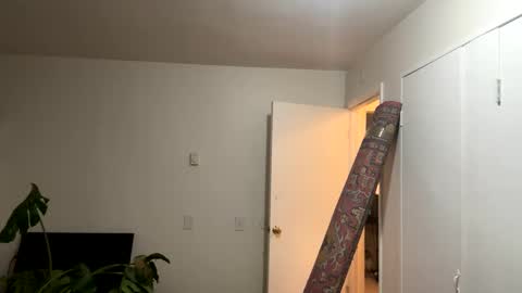 bby_julesss online show from January 1, 9:07 am