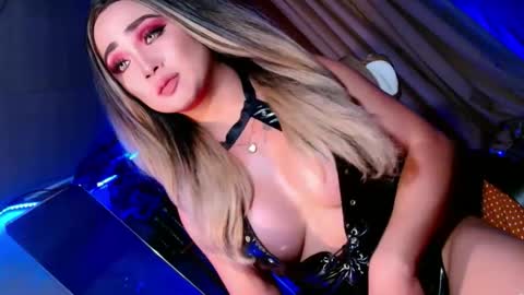 bby_lexielore69 online show from September 29, 10:14 pm