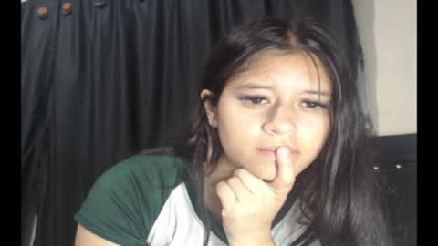 Snapshot of bby_sex06 chatting on June 19, 9:24 am bby_sex06 online show from June 19, 9:24 am