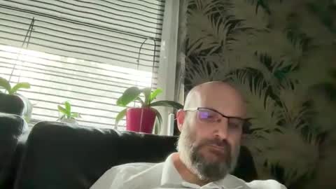 Snapshot of bcbg68 chatting on May 27, 6:49 pm bcbg68 online show from May 27, 6:49 pm