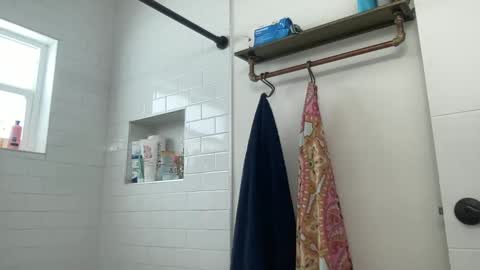 Snapshot of bd_energy_drink chatting on February 1, 5:47 pm bd_energy_drink online show from February 1, 5:47 pm