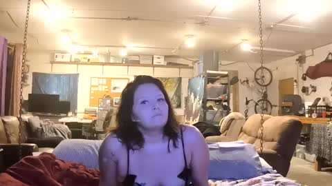 Snapshot of bdeunltd chatting on September 22, 5:15 pm bdeunltd online show from September 22, 5:15 pm