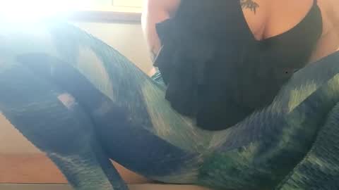 Snapshot of bdeunltd chatting on September 25, 6:44 pm bdeunltd online show from September 25, 6:44 pm