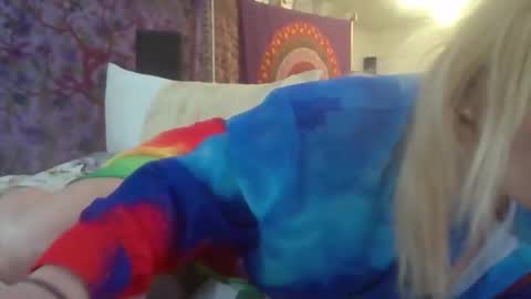 bdeunltd online show from April 12, 10:04 pm