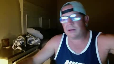 bdon1977 online show from September 14, 7:07 am