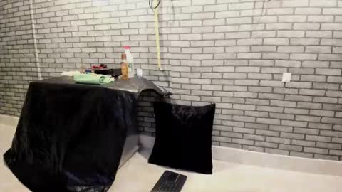 Meduza  online show from November 24, 11:32 am