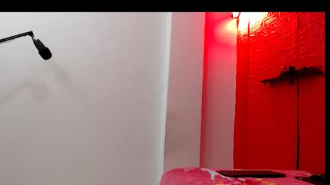 rever online show from October 11, 2:22 am