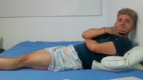 Sara  Juan online show from December 29, 4:59 am