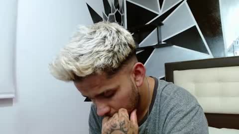 Sara  Juan online show from March 6, 2:30 am