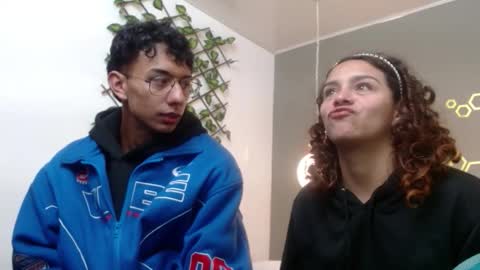 Sara  Juan online show from September 15, 2:00 am